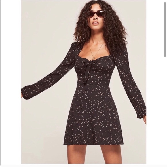 Reformation Dresses & Skirts - reformation star print mini sz 6